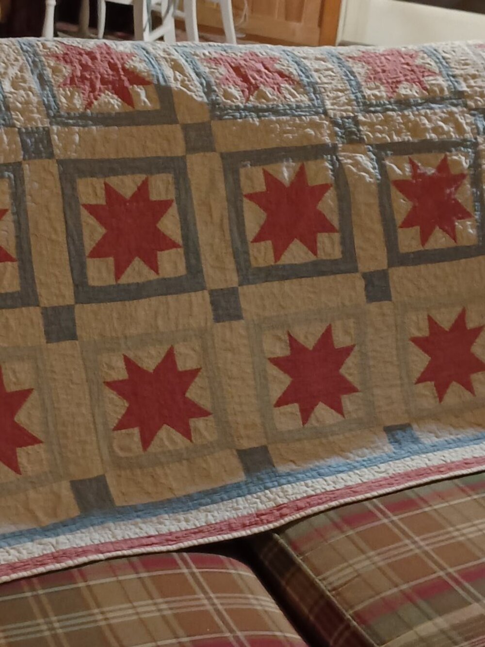 Handmade vintage quilt 68" x 80"